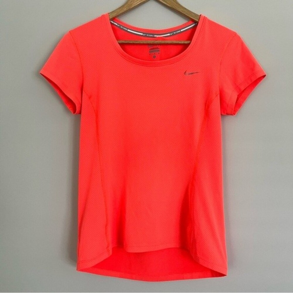 Nike Women's Dri-Fit Neon Orange/Coral Athletic T-Shirt, Size S